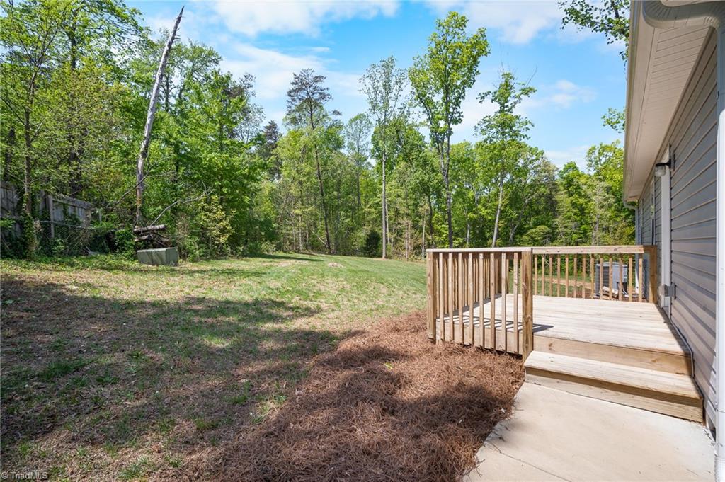 866 Falling Creek Court Rural Hall, NC 27045 - Photo 3 of 25 Gallery Image 3