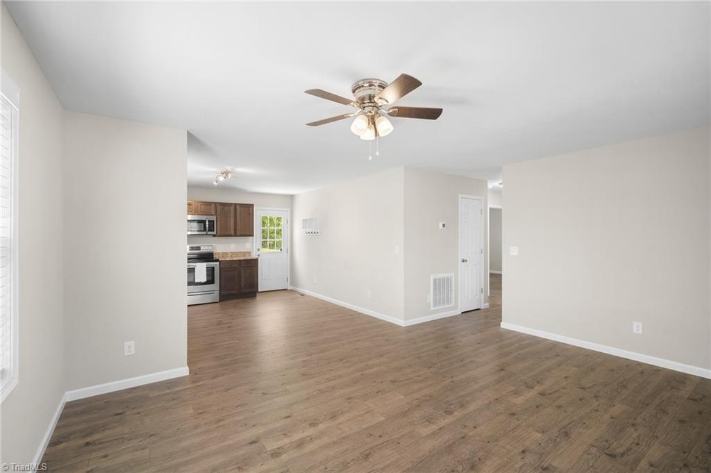 866 Falling Creek Court Rural Hall, NC 27045 - Photo 8 of 25 Gallery Image 8