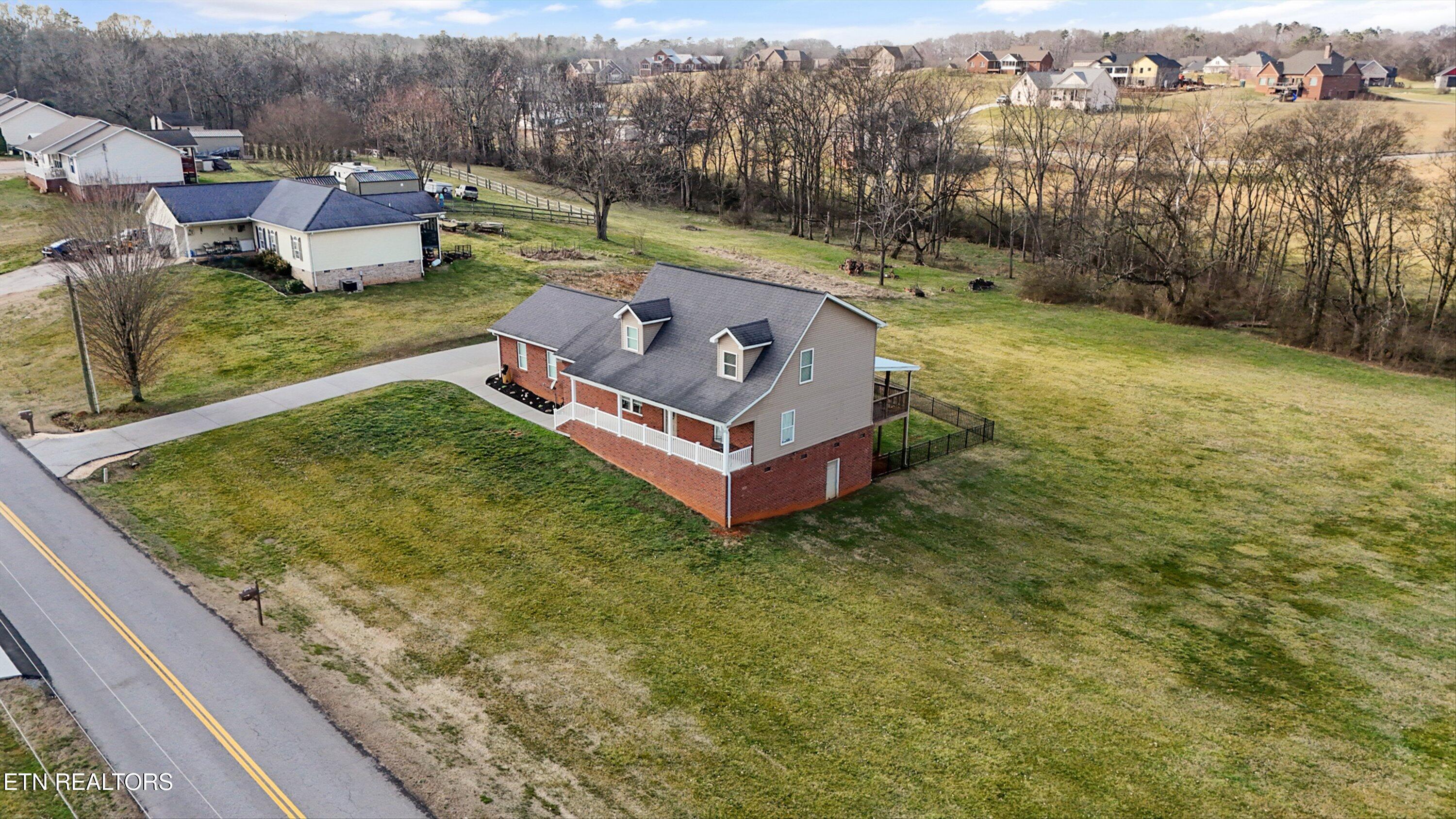 535 Doc Norton Road Walland, TN 37886 - Photo 37 of 44 37-535 Doc Norton Rd37