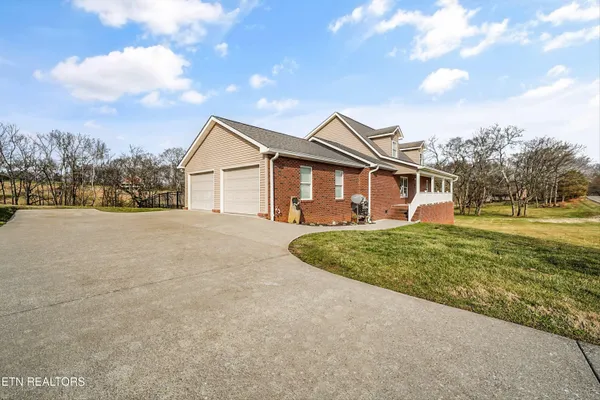 $537,000 | 535 Doc Norton Road, Walland, TN 37886