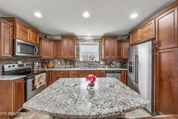 $537,000 | 535 Doc Norton Road, Walland, TN 37886