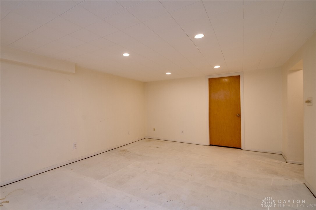 860 Peach Orchard Road Kettering, OH 45419 - Photo 36 of 43