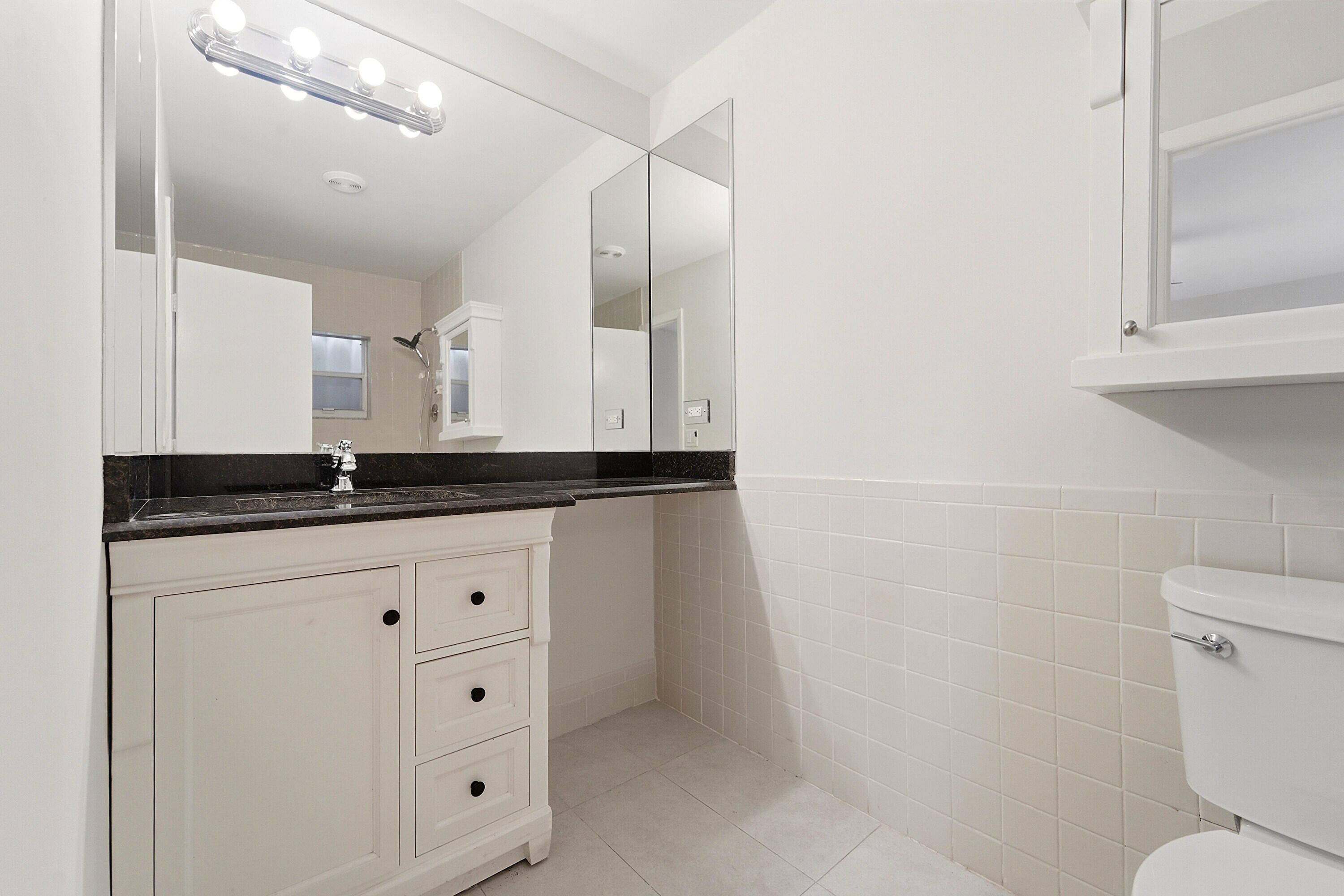 22267 Southwest 57th Avenue Boca Raton, FL 33428 - Photo 16 of 49 27_primary bathroom