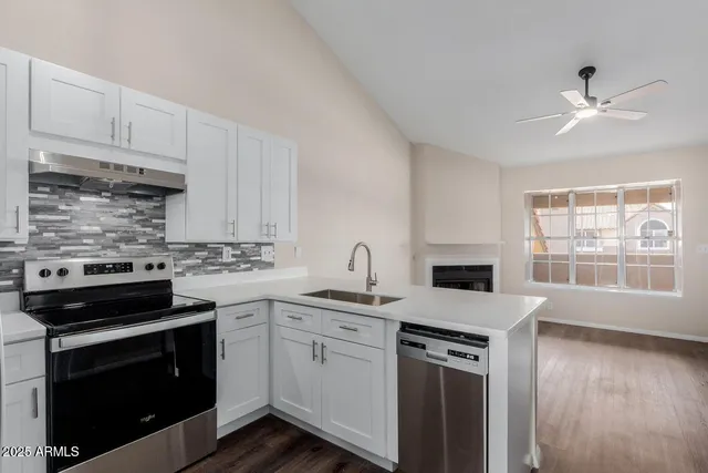 $1,350 | 4601 North 102nd Avenue, Unit 2202, Phoenix, AZ 85037