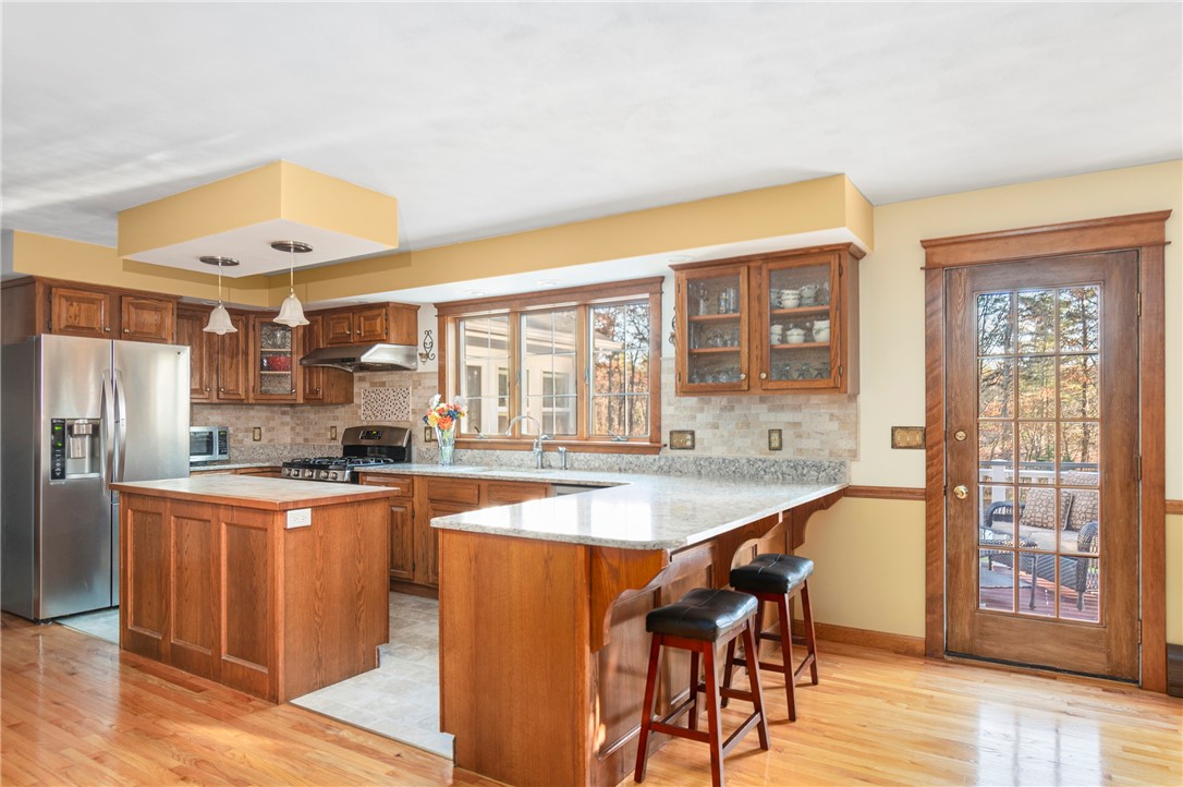 2781 Harkney Hill Road Coventry, RI 02816 - Photo 15 of 49