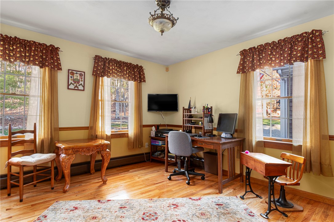 2781 Harkney Hill Road Coventry, RI 02816 - Photo 20 of 49