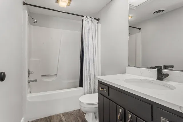 $115,000 | 1801 Richardson Drive, Unit 7, Urbana, IL 61802