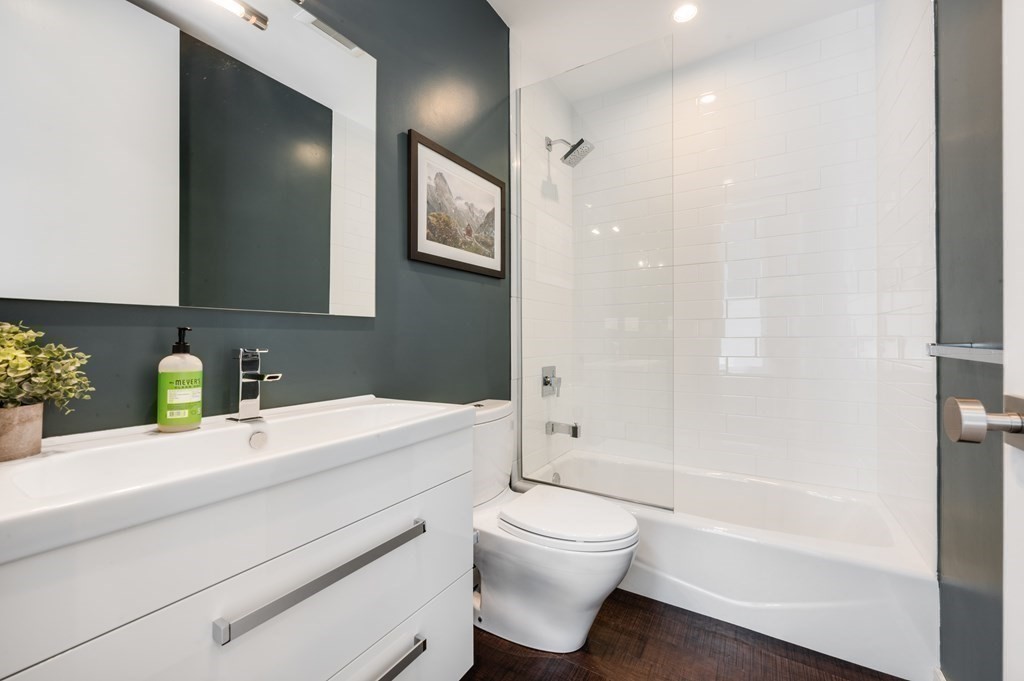 14 I Street, Unit 2 Boston, MA 02127 - Photo 9 of 13