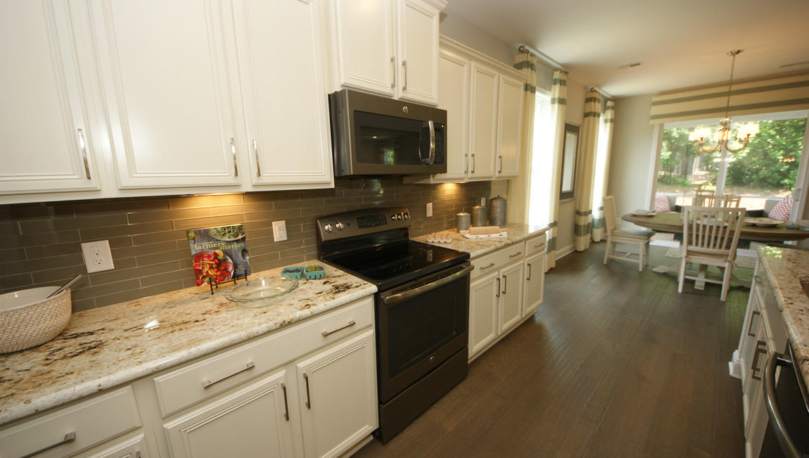 304 Knawl Road Moncks Corner, SC 29461 - Photo 12 of 40 Harbor-Oak-C-3129_Overlook_Kitchen3