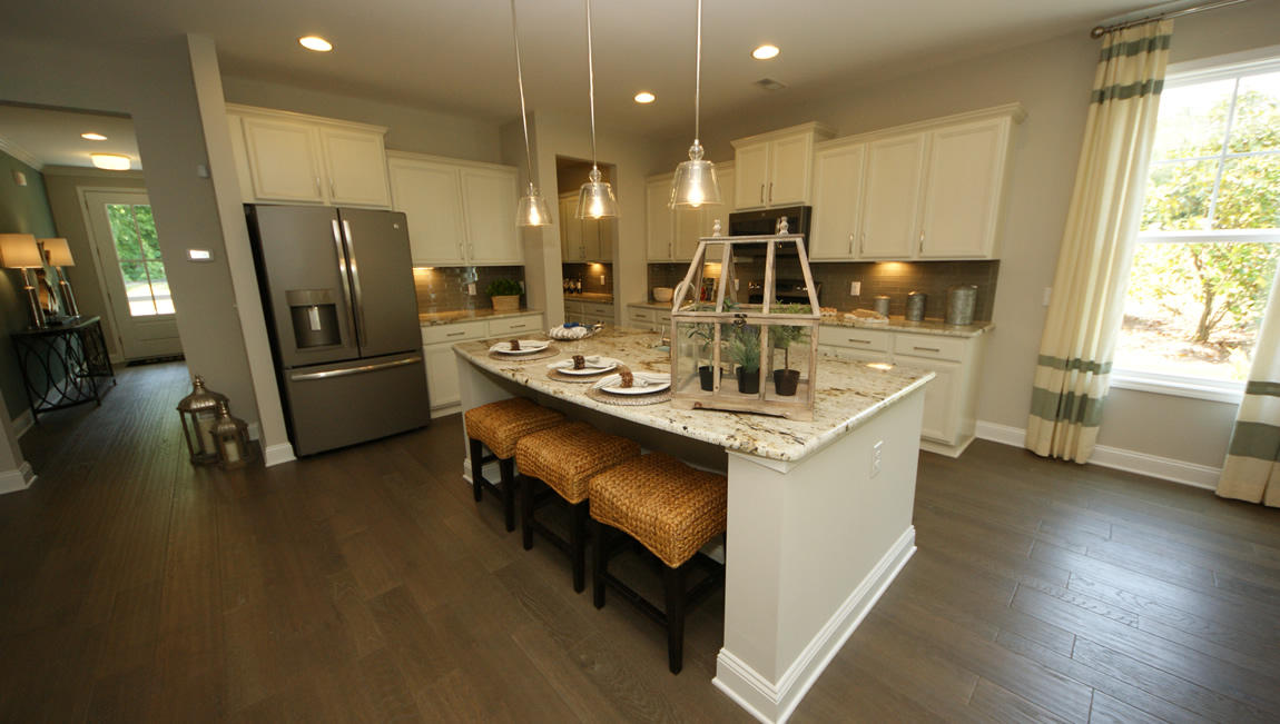 304 Knawl Road Moncks Corner, SC 29461 - Photo 15 of 40 Harbor-Oak-C-3129_Overlook_Kitchen2