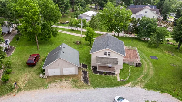 $474,000 | 195 Lane 272 Angola In 46703, Angola, IN 46703