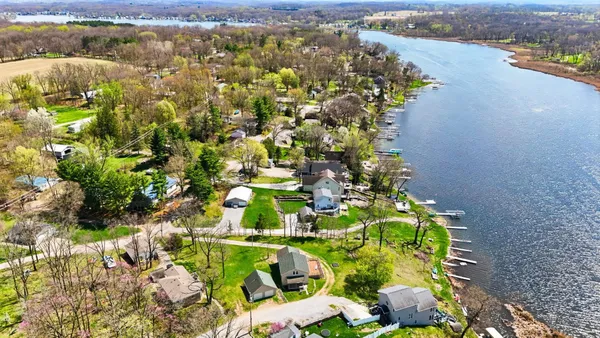 $474,000 | 195 Lane 272 Angola In 46703, Angola, IN 46703