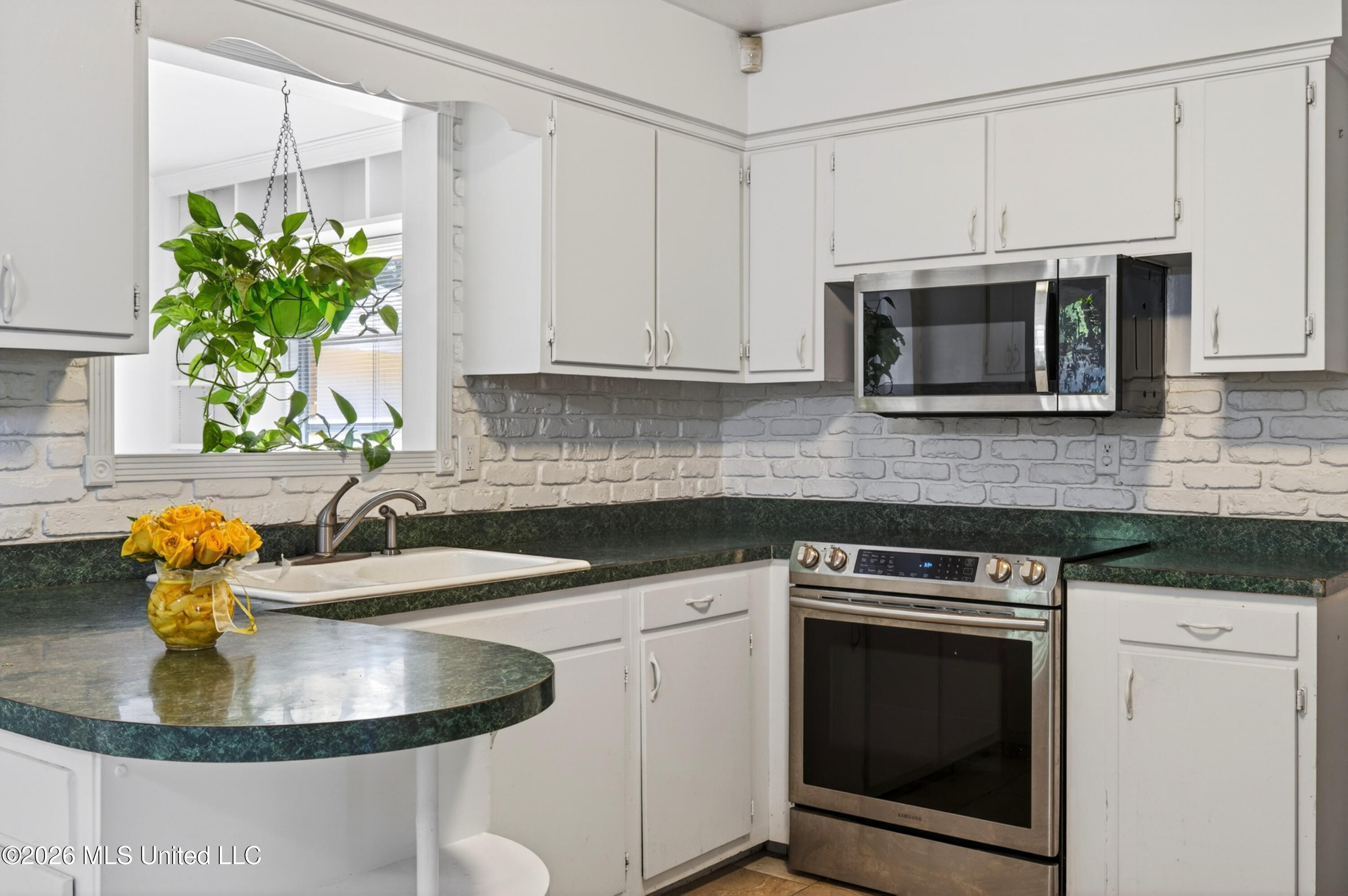 2535 Meadow Road Biloxi, MS 39531 - Photo 21 of 40 20