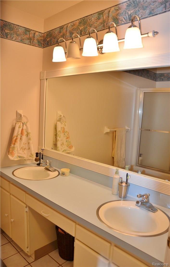 9259 Anderson Road Grosse Ile, MI 48138 - Photo 21 of 35 DSC_2709.JPG