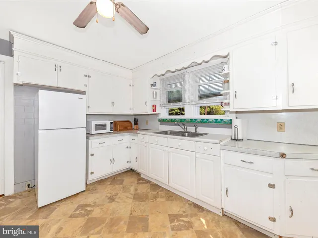 $310,000 | 20025 Leitersburg Pike, Hagerstown, MD 21742