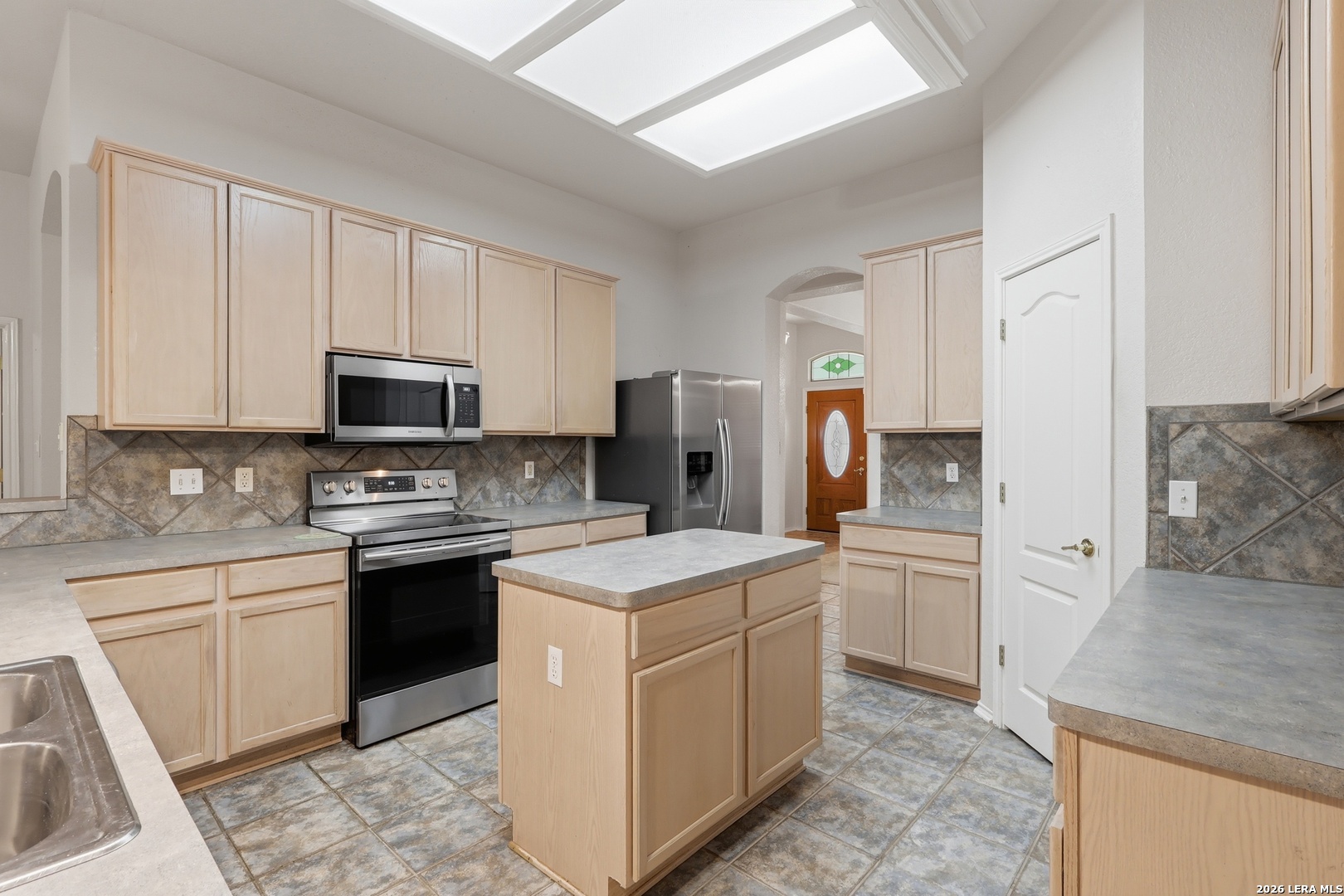 4509 Cascade Schertz, TX 78154 - Photo 8 of 45