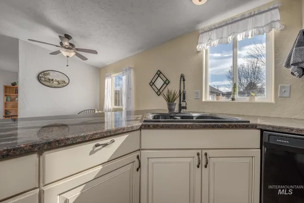 $362,000 | 320 South Superior Street, Cambridge, ID 83610