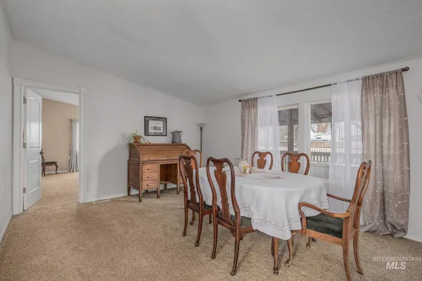 $362,000 | 320 South Superior Street, Cambridge, ID 83610