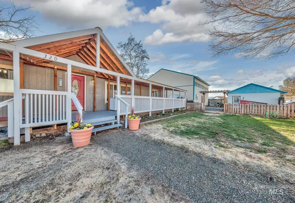 $362,000 | 320 South Superior Street, Cambridge, ID 83610