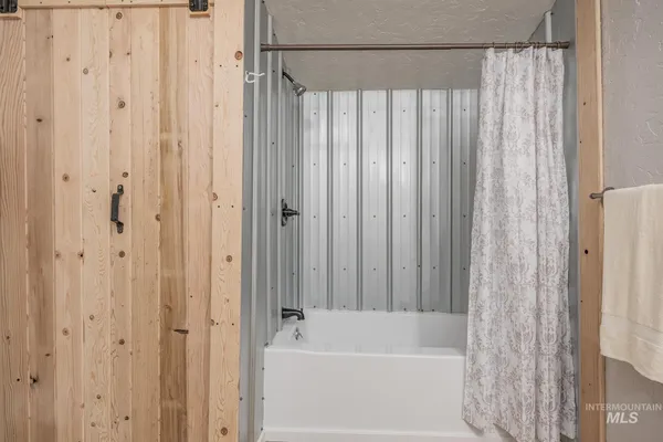 $362,000 | 320 South Superior Street, Cambridge, ID 83610