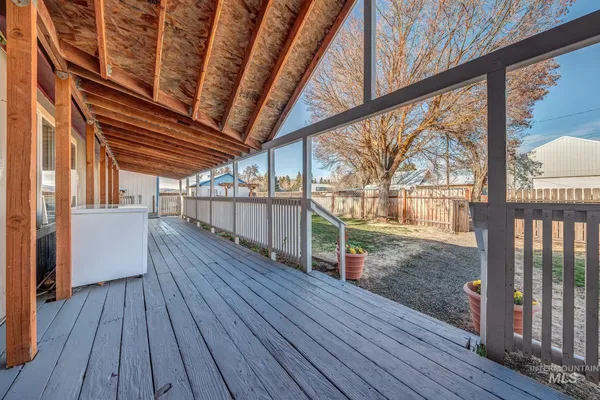 $362,000 | 320 South Superior Street, Cambridge, ID 83610