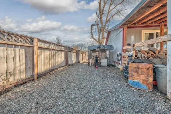 $362,000 | 320 South Superior Street, Cambridge, ID 83610