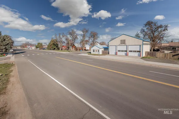 $362,000 | 320 South Superior Street, Cambridge, ID 83610