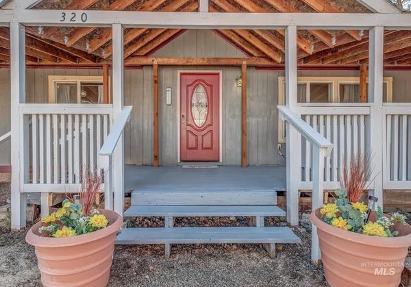 $362,000 | 320 South Superior Street, Cambridge, ID 83610