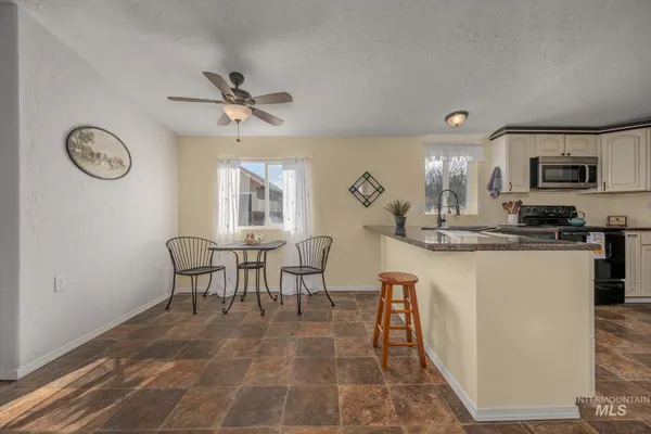 $362,000 | 320 South Superior Street, Cambridge, ID 83610