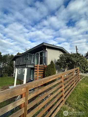 $2,650 | 12003 13th Street Northeast, Lake Stevens, WA 98258