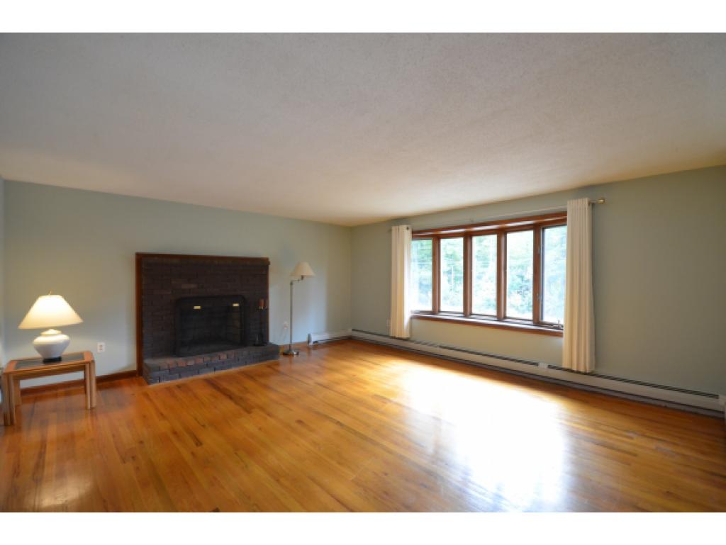 169 Baboosic Lake Road Merrimack, NH 03054 - Photo 11 of 28