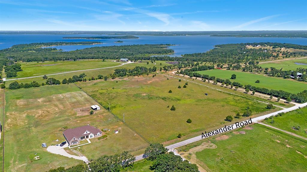 23623 Alexander Road Pilot Point, TX 76258 - Photo 7 of 10