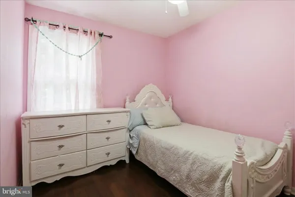 $2,850 | 459 Virginia Avenue, Herndon, VA 20170