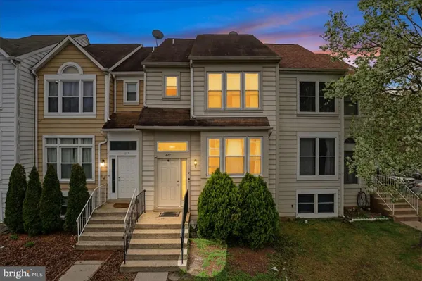 $2,850 | 459 Virginia Avenue, Herndon, VA 20170