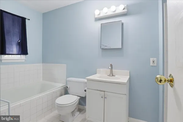 $2,850 | 459 Virginia Avenue, Herndon, VA 20170