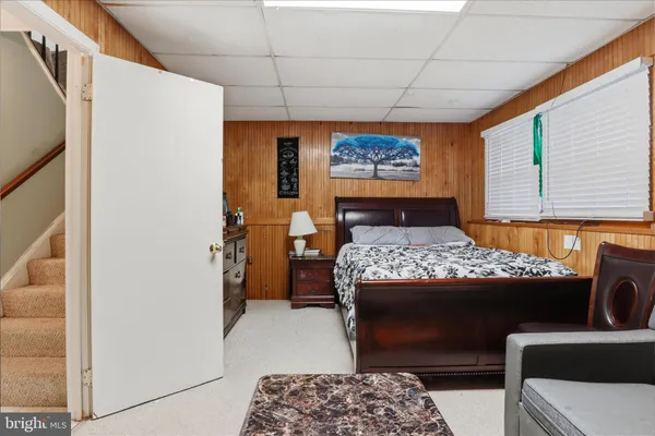 $2,850 | 459 Virginia Avenue, Herndon, VA 20170