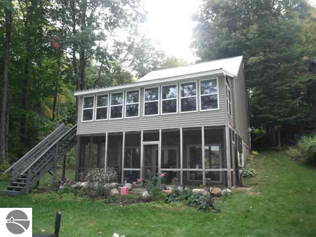 19556 Pleasantview Road Lake Ann, MI 49650 - Photo 1 of 18 1731132.JPG