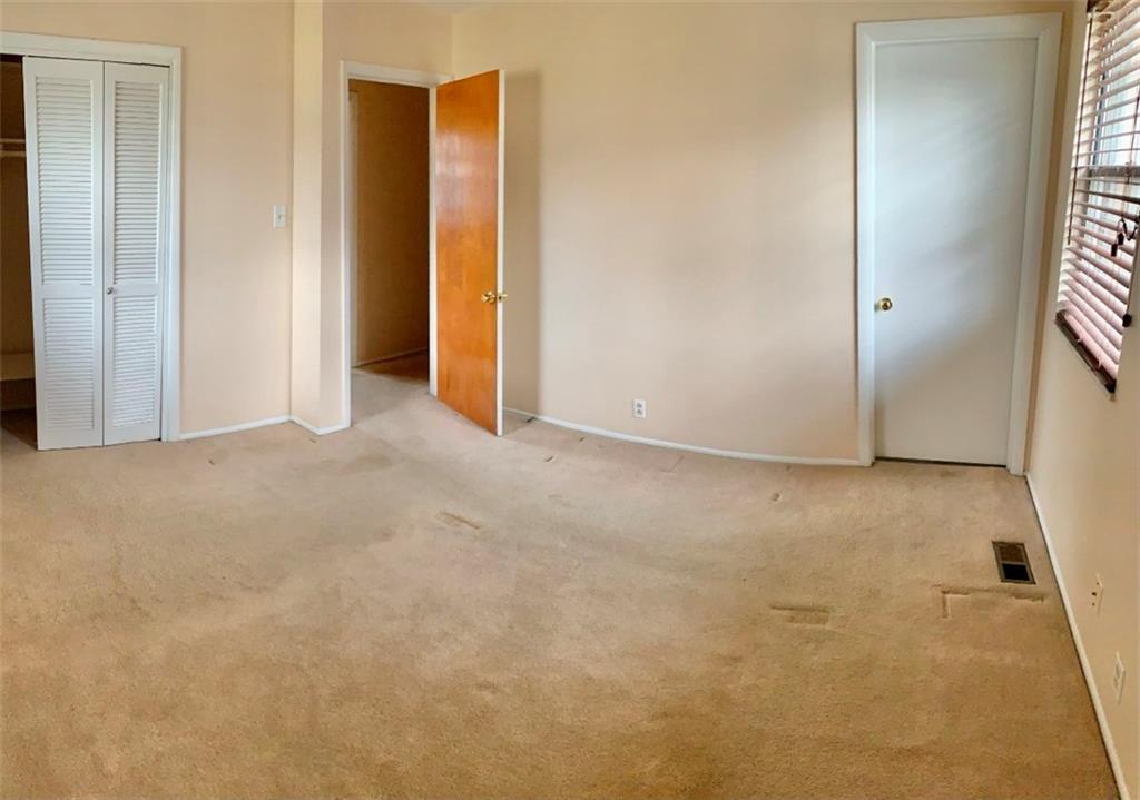 7961 Taunton Road Indianapolis, IN 46260 - Photo 11 of 19 Gallery Image 11