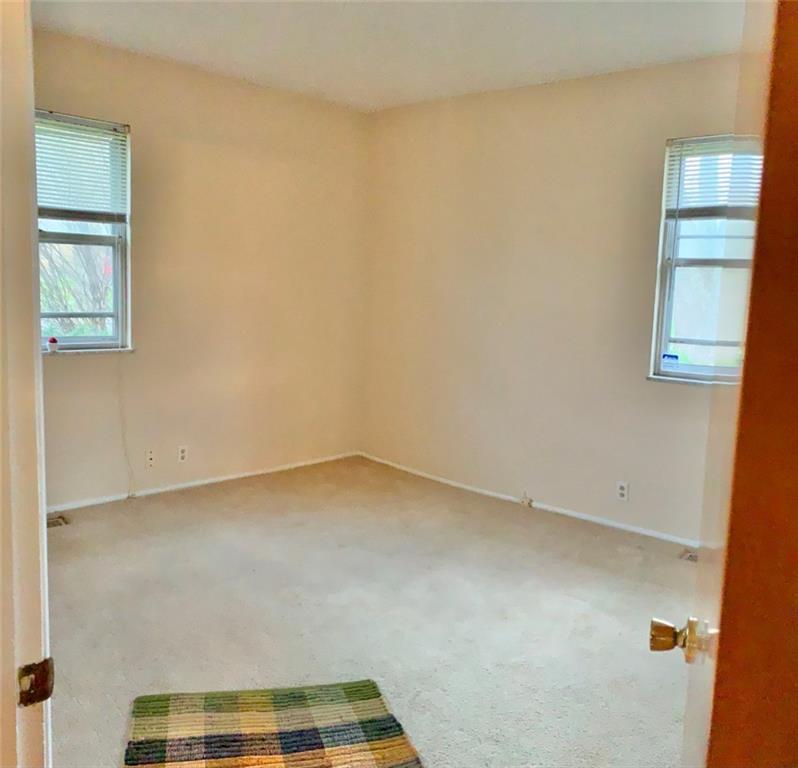 7961 Taunton Road Indianapolis, IN 46260 - Photo 13 of 19 Gallery Image 13