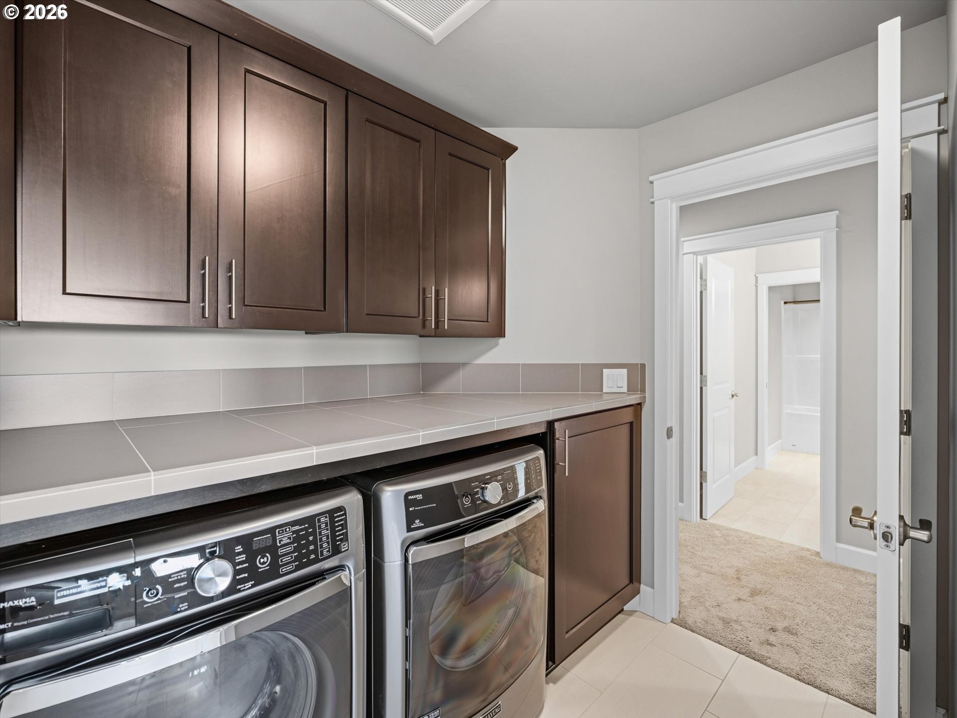 12465 Southwest Lesser Road Portland, OR 97219 - Photo 33 of 48 Gallery Image 33