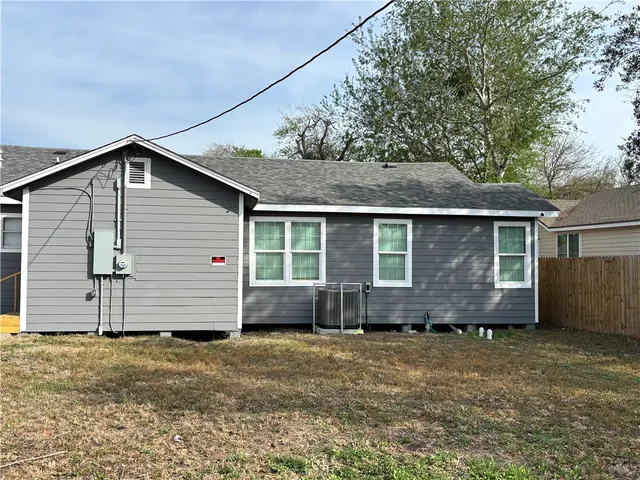 $189,000 | 621 Tutt Avenue, Taft, TX 78390