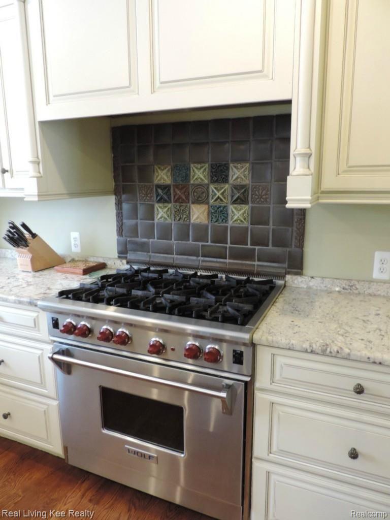 4715 Forest Ridge Court Rochester, MI 48306 - Photo 11 of 43 wolf range.jpg