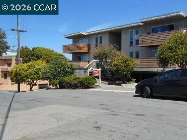 $2,400 | 420 Golden Gate Avenue, Richmond, CA 94801