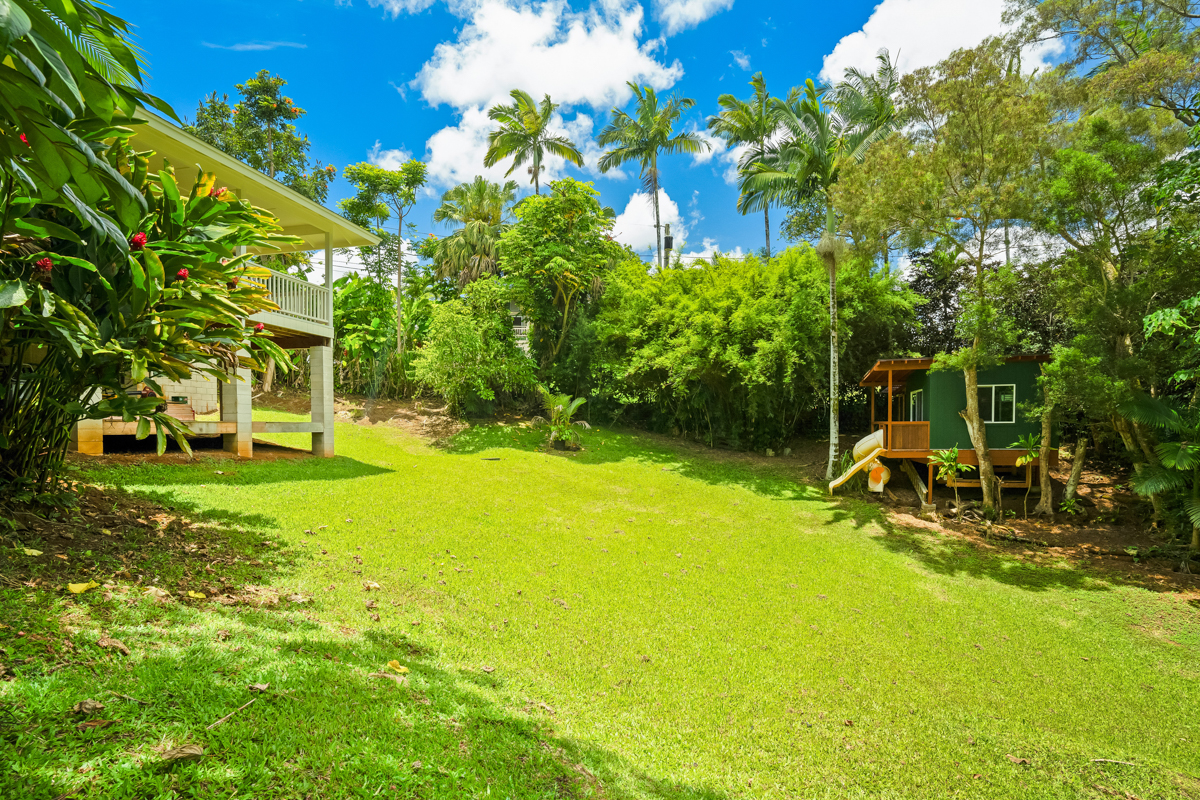 6390 Kalama Road Kapaa, HI 96746 - Photo 17 of 21 a view of a backyard with swimming pool