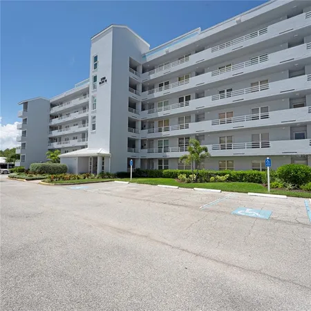 $154,900 | 3780 Pinebrook Circle, Unit 105, Bradenton, FL 34209