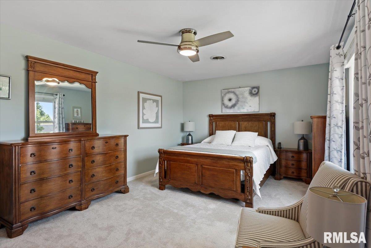 3220 Red Bud Lane Springfield, IL 62712 - Photo 23 of 47 Gallery Image 23