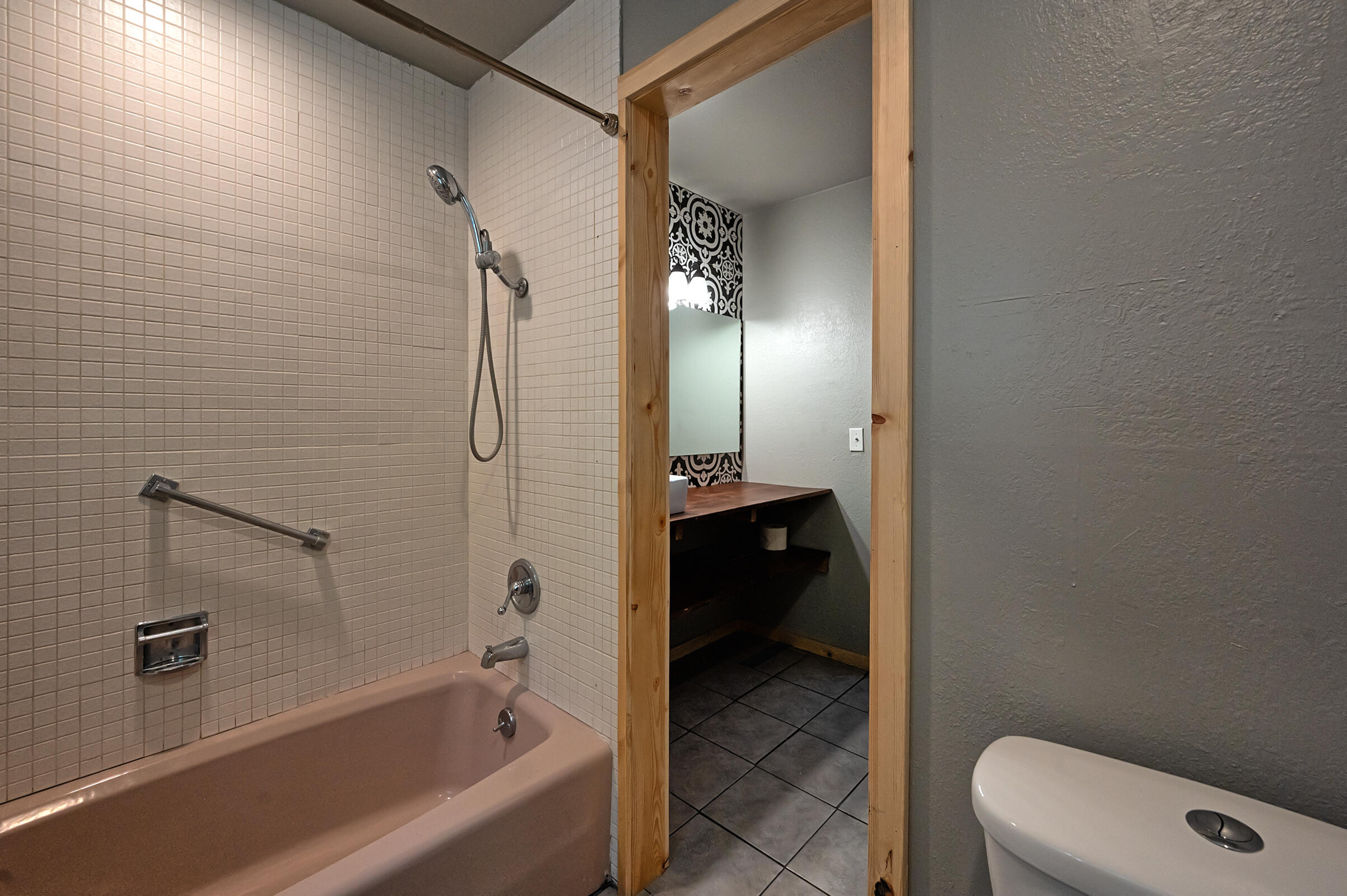 1765 Goose Ranch Road Lewiston, CA 96052 - Photo 33 of 83 a bathroom with a bathtub and a shower
