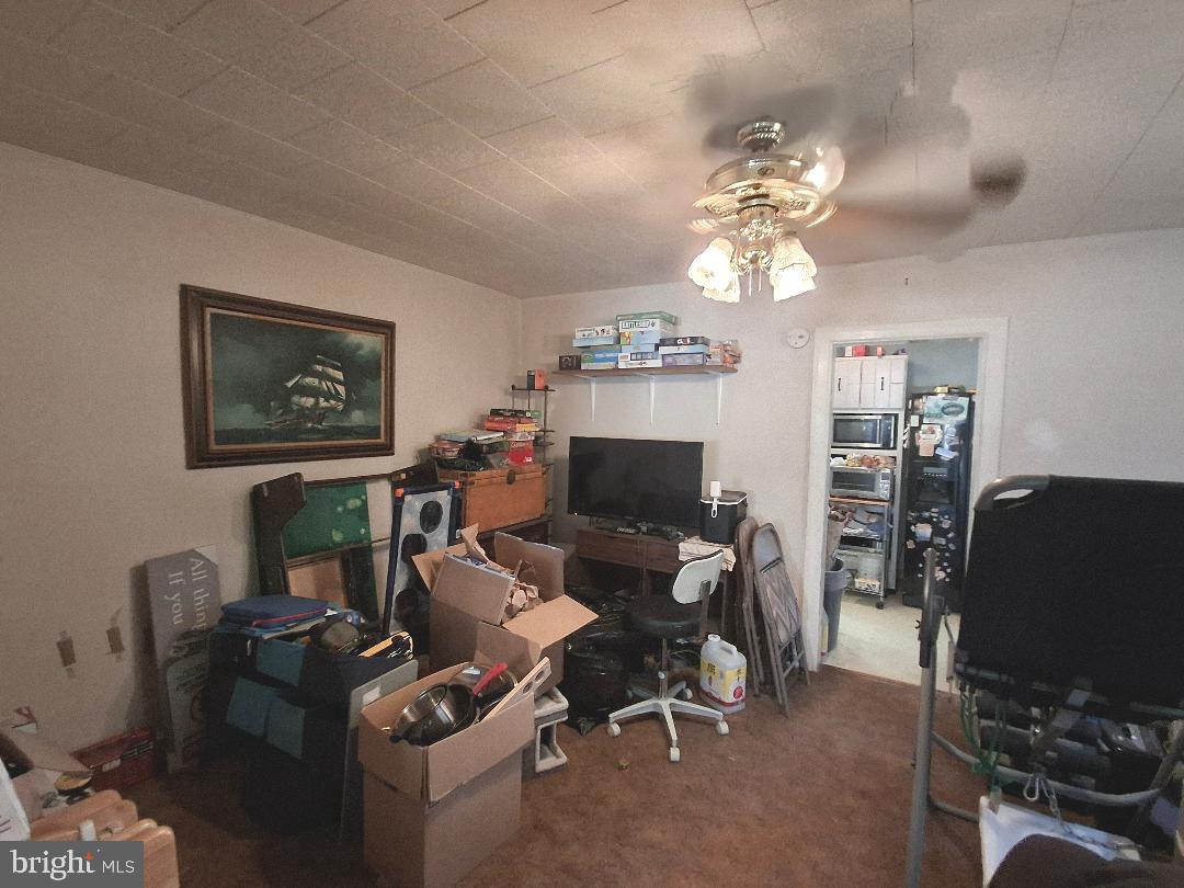130 Westdale Road Upper Darby, PA 19082 - Photo 9 of 22 Dining room