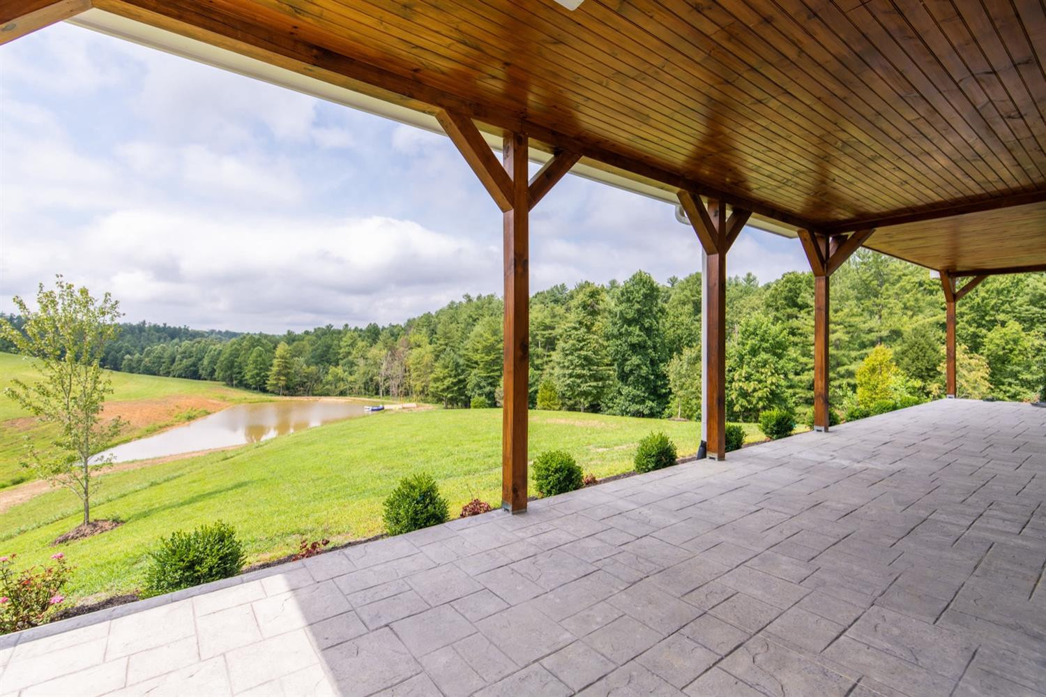1425 Calaboose Ridge Road Campton, KY 41301 - Photo 8 of 67 Photo 8