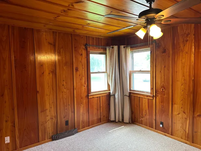 $155,000 | 58454 220 Street, Austin, MN 55912